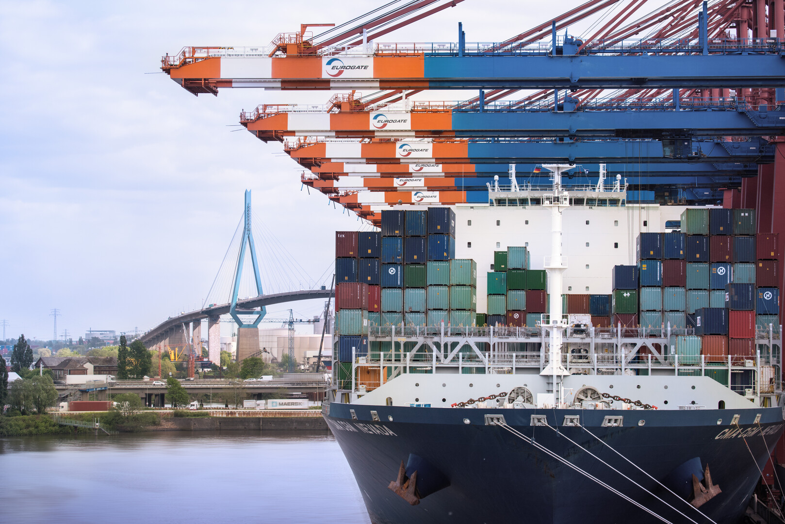 Kursbuch für den Hafenstandort Deutschland